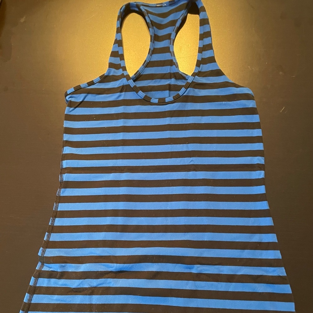 Cool racerback, size 6, Lululemon